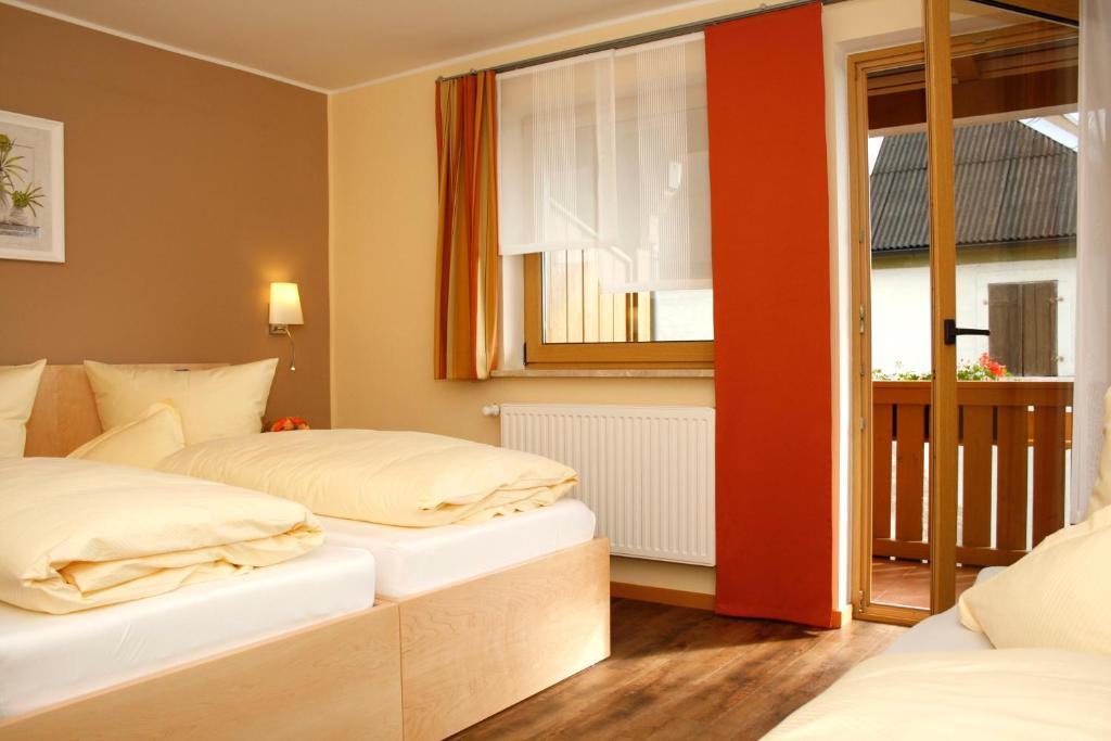 Hotel Gasthof Zur Post Bärnau Room photo