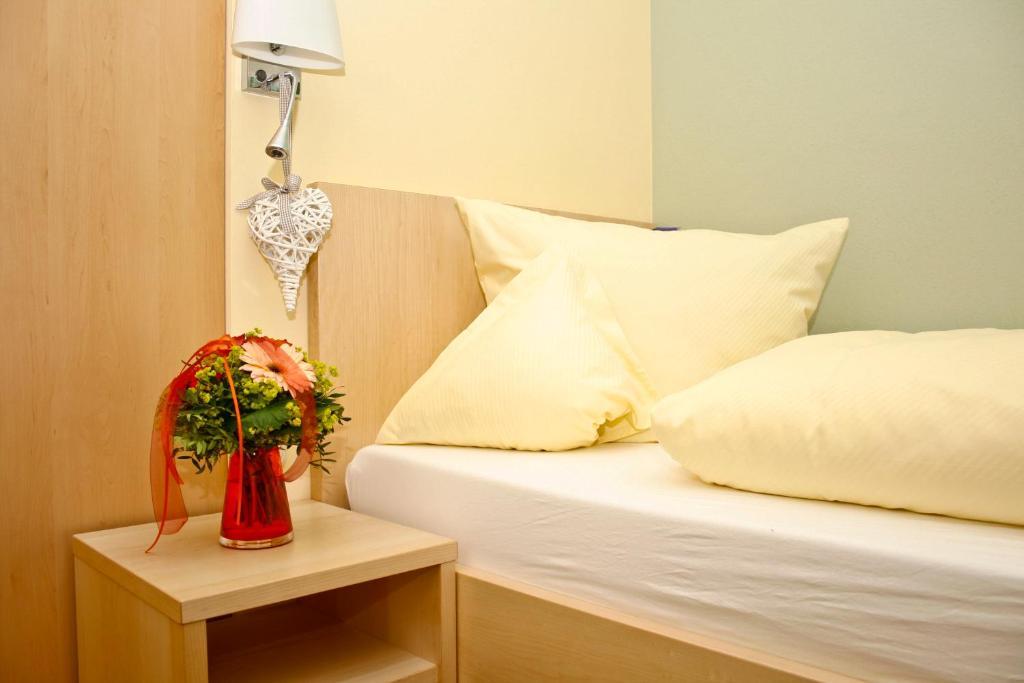 Hotel Gasthof Zur Post Bärnau Room photo
